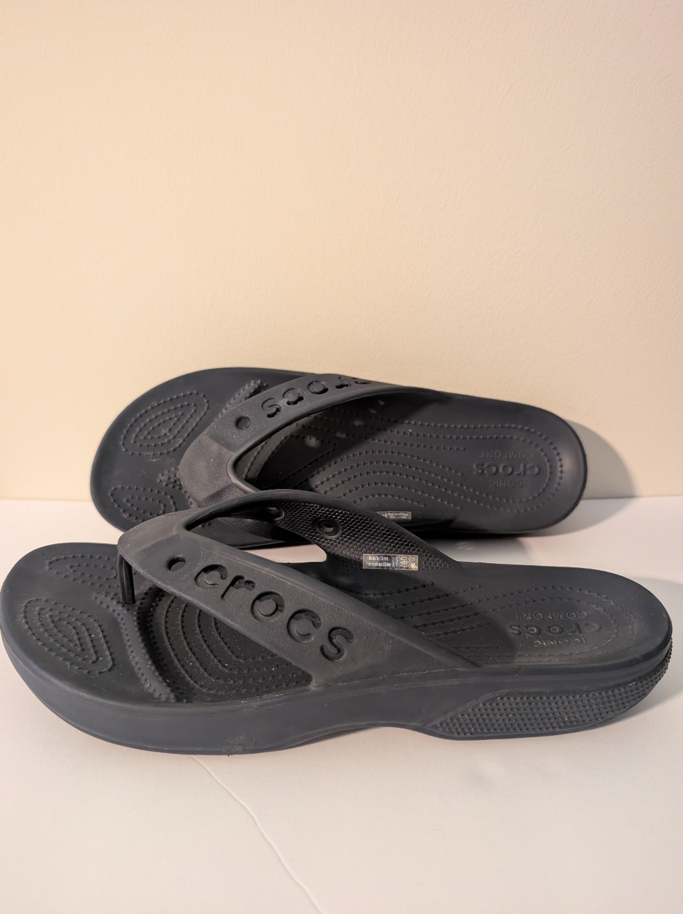 Crocs Sandals Navy Men Sz 10 Women's 12